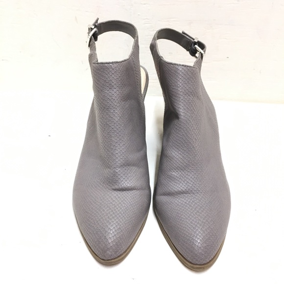 Bar III Women's Grey Ivy Round Toe Bootie Size 11 - Picture 5 of 15